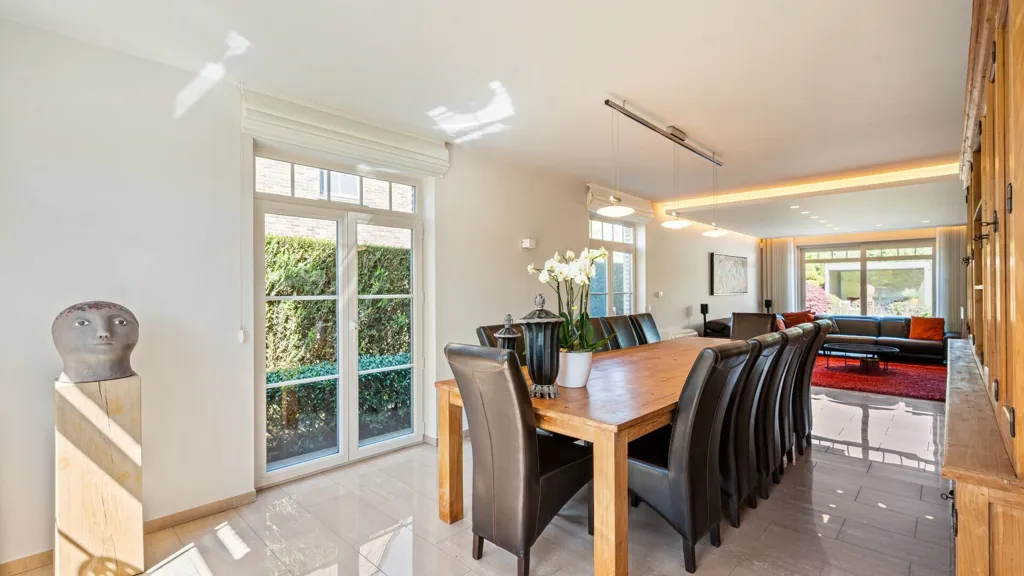 Dining Room - Stately Villa with Garden in Romershoven