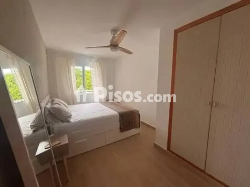 Magamistoad - Seafront Flat with Balcony in Corinto