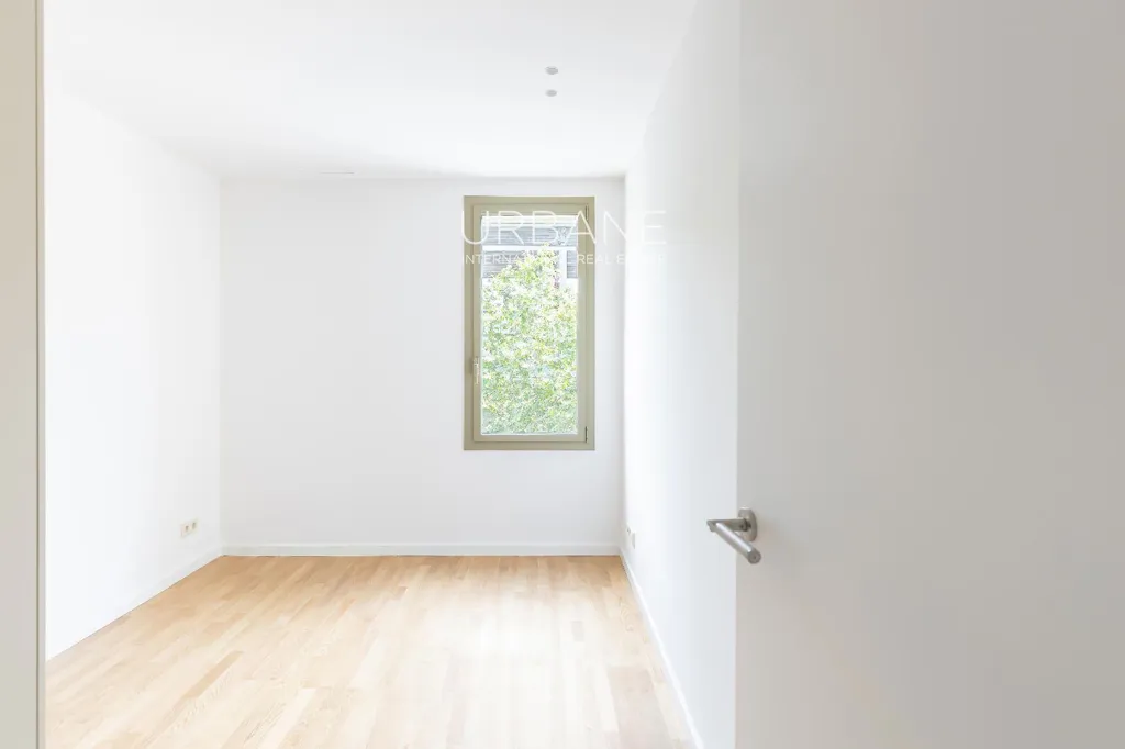 Toad - Designer Flat with Terrace in Sant Antoni, Barcelona