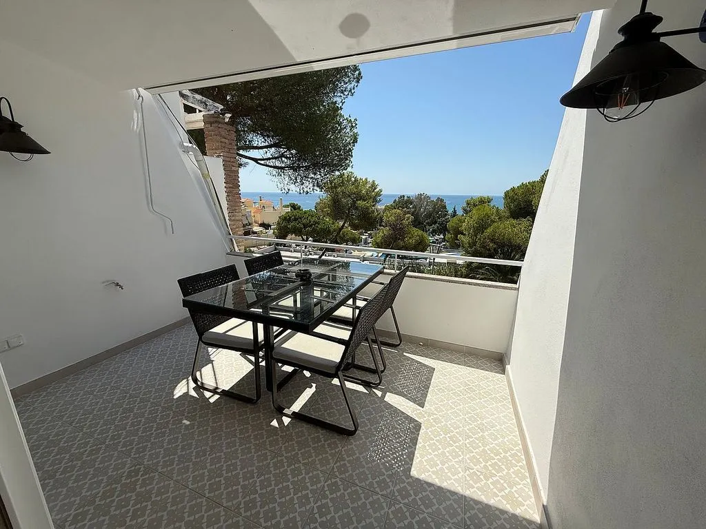 Terrasse - Duplex with Sea View and Pool in Estepona