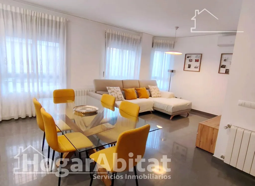 Söögituba - Spacious Corner House with Terraces in Alginet