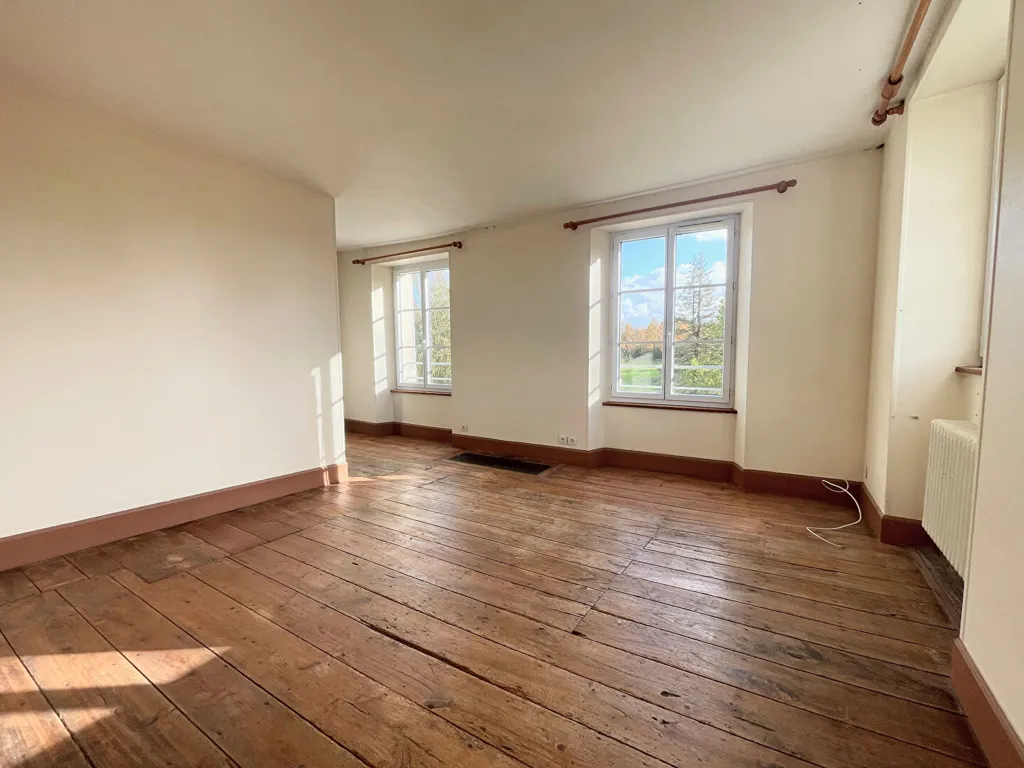 Rooms - Historic House with River View near Senlis