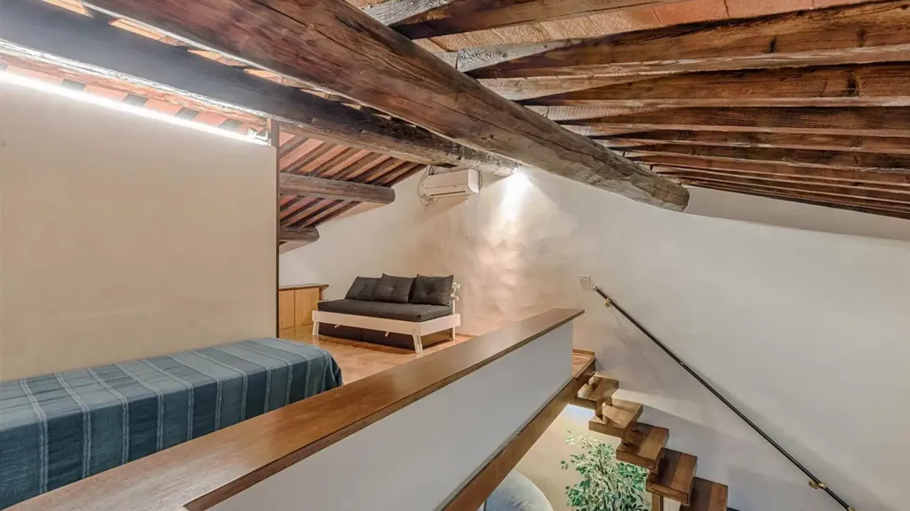 Magamistoad - Loft with Terraced Balcony in Florence