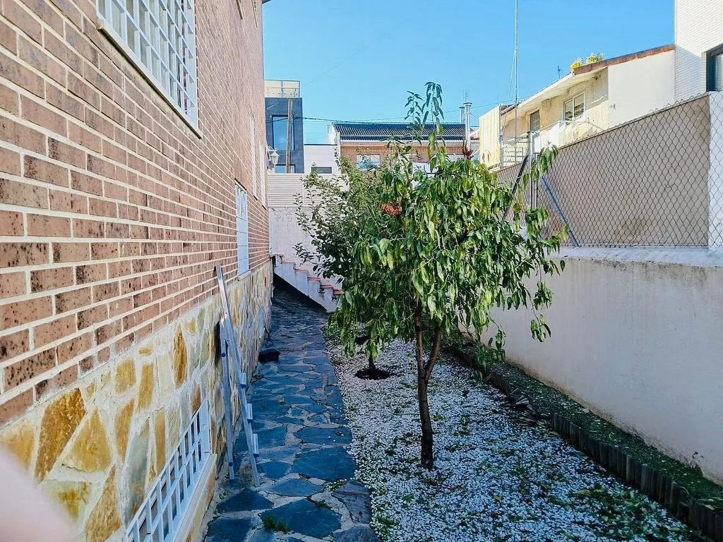 Giardino - Detached Chalet with Garden in Valdebebas