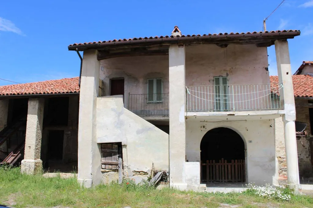 Välivaade - Rustic Property with Panoramic Views in Murazzano