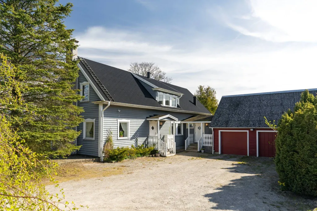 Välivaade - Villa with Workshop in Open Landscape