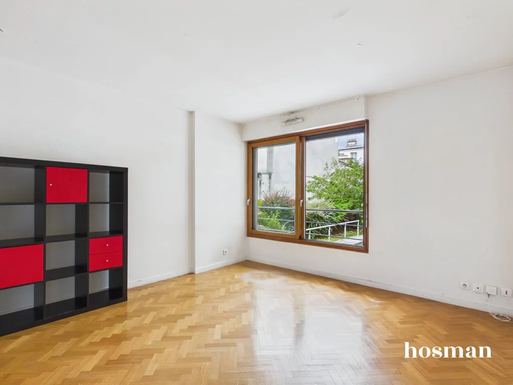 Séjour - Appartement calme avec vue sur cour à Paris 11e