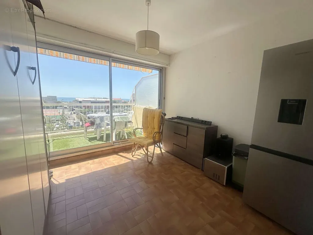 Köök - Studio with Sea View Terrace in Carnon Plage