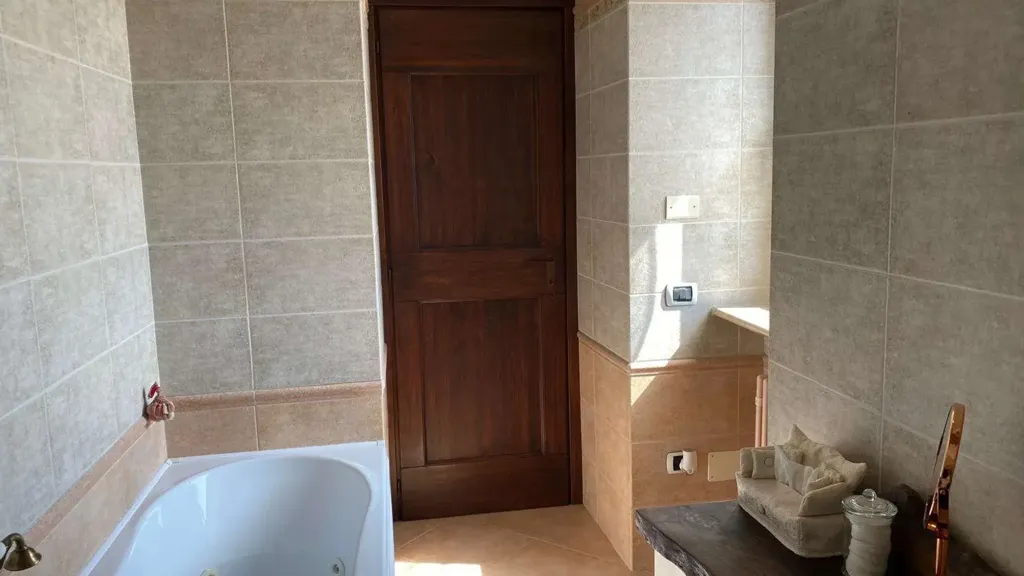 Vannitoad - Rented Triplex with Terrace in Spoleto