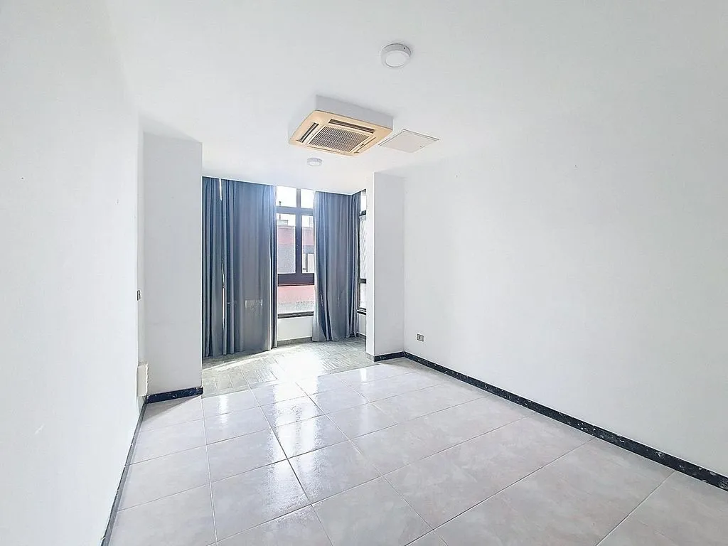 Pièces - Spacious Flat with Sea Views in Canteras