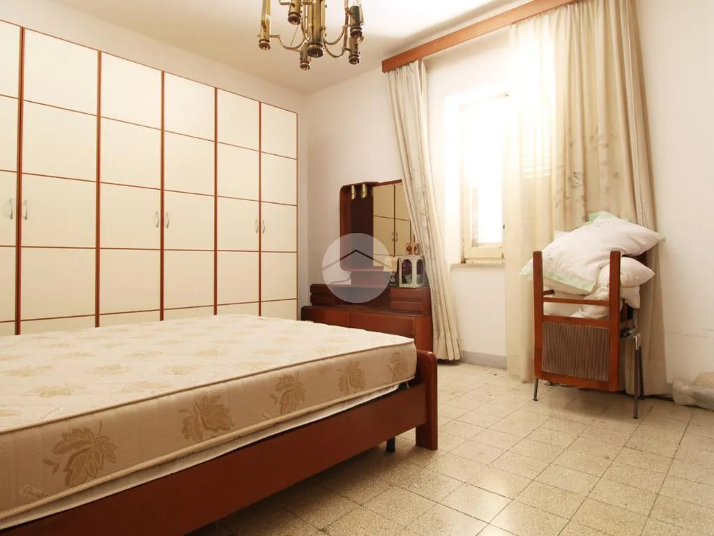 Magamistoad - Three-Bedroom Flat with Veranda in Trapani