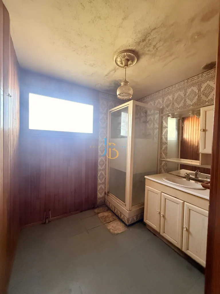 Bathrooms - Renovatable House with Double Terrace in Bourges