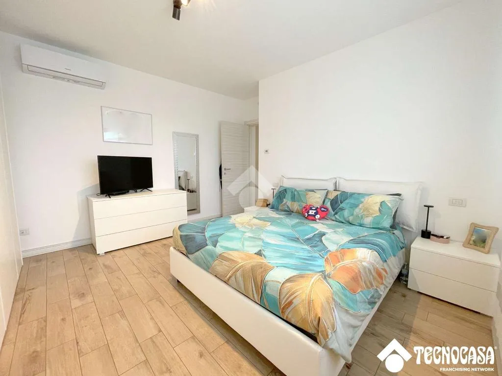 Magamistoad - Modern Triplex with Terrace in Cornaredo