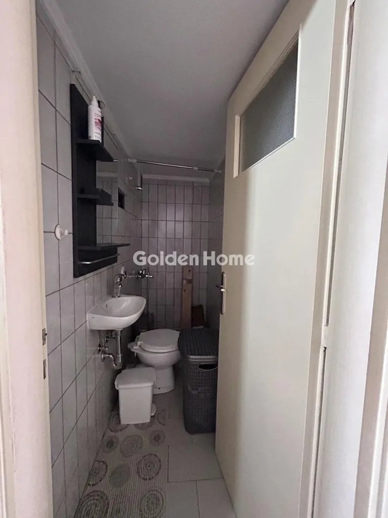 Vannitoad - Apartment with Balcony and View in Upper Ilisia