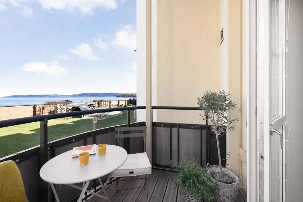 Balcon - Jugendstil Apartment with Vättern View in Jönköping