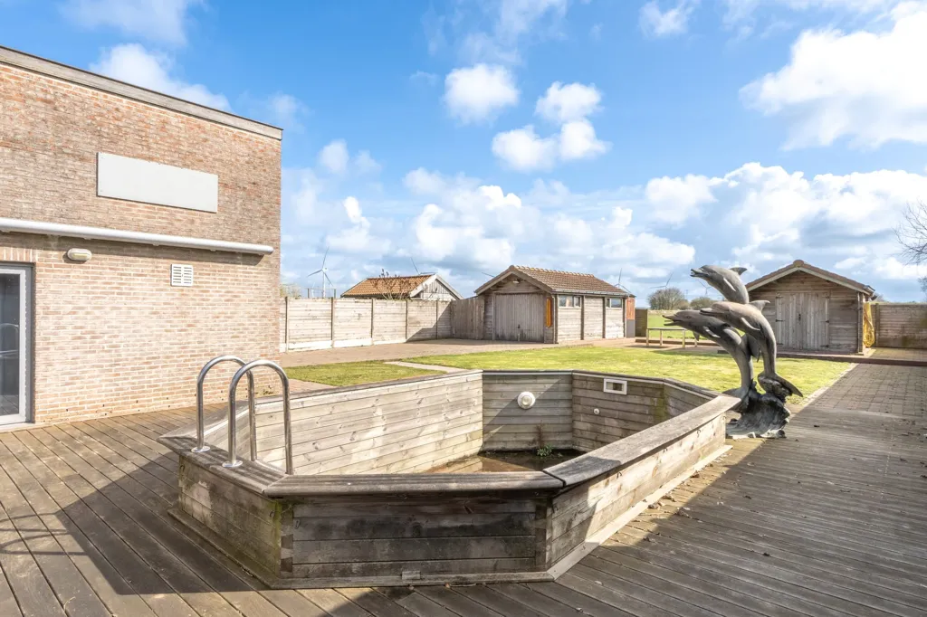 Pool - Bungalow-Villa with Pool in Lissewege