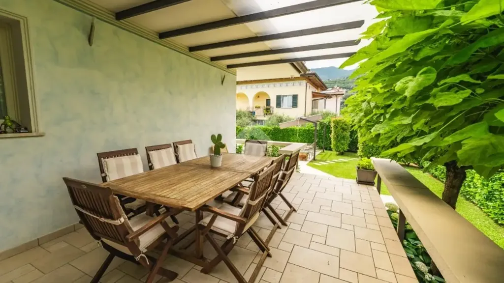 Terrass - Villa with Pool near Lake Garda