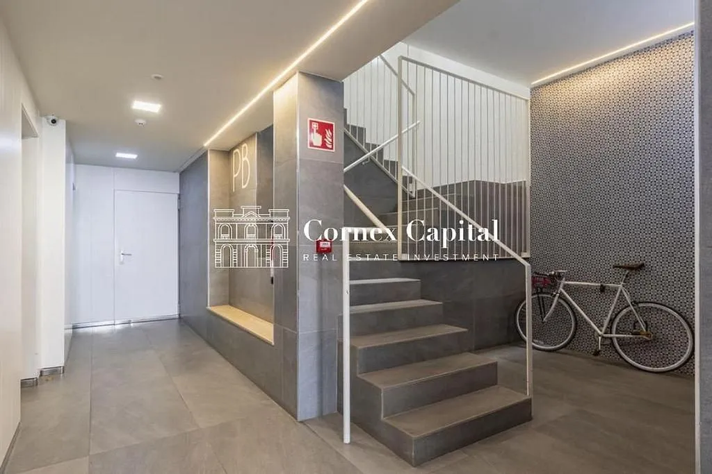 Esik - Apartment with Pool in Poblenou, Barcelona