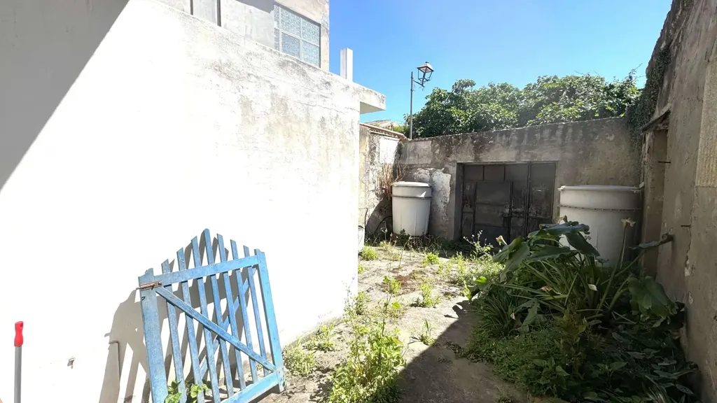 Garden - Independent House with Dual Access in Gonnesa