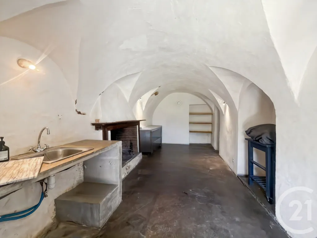 Pièces - Maison de Village avec Rooftop à Nessa