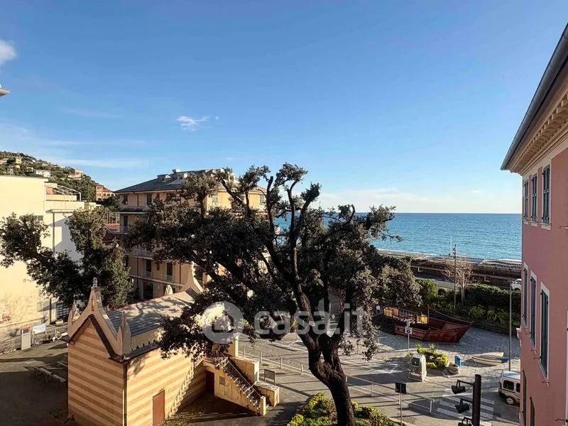 Rõdu - Triplex with Sea View in Lavagna