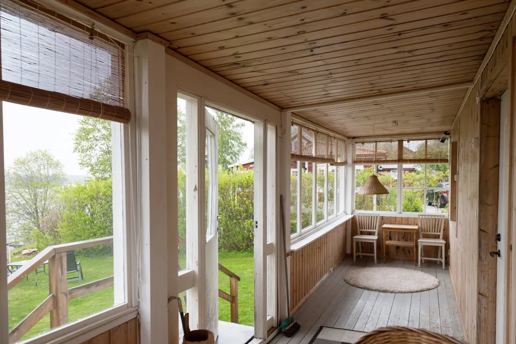 Terrass - Villa with Lakefront in Söderbärke