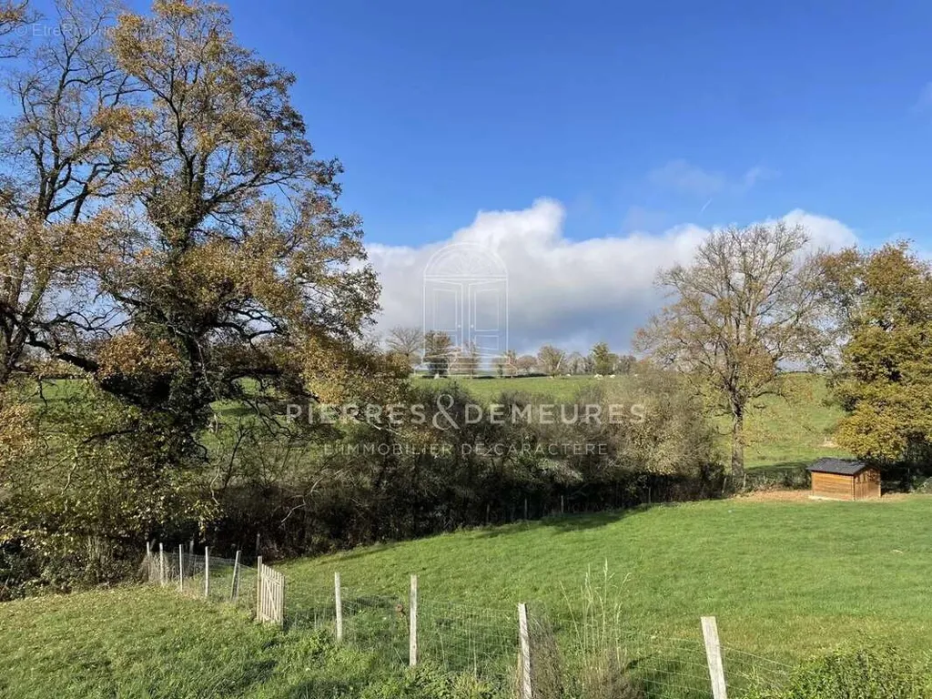 Giardino - Charming Longère with Garden in Boischaut