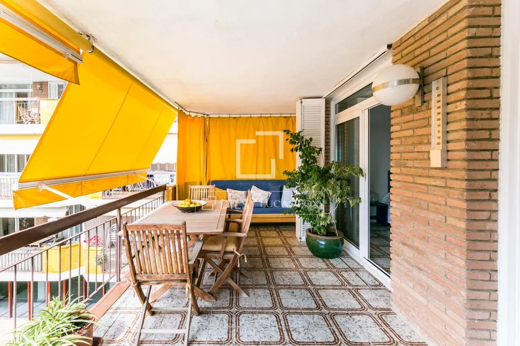 Terrazza - Luxury Seafront Apartment in Castelldefels