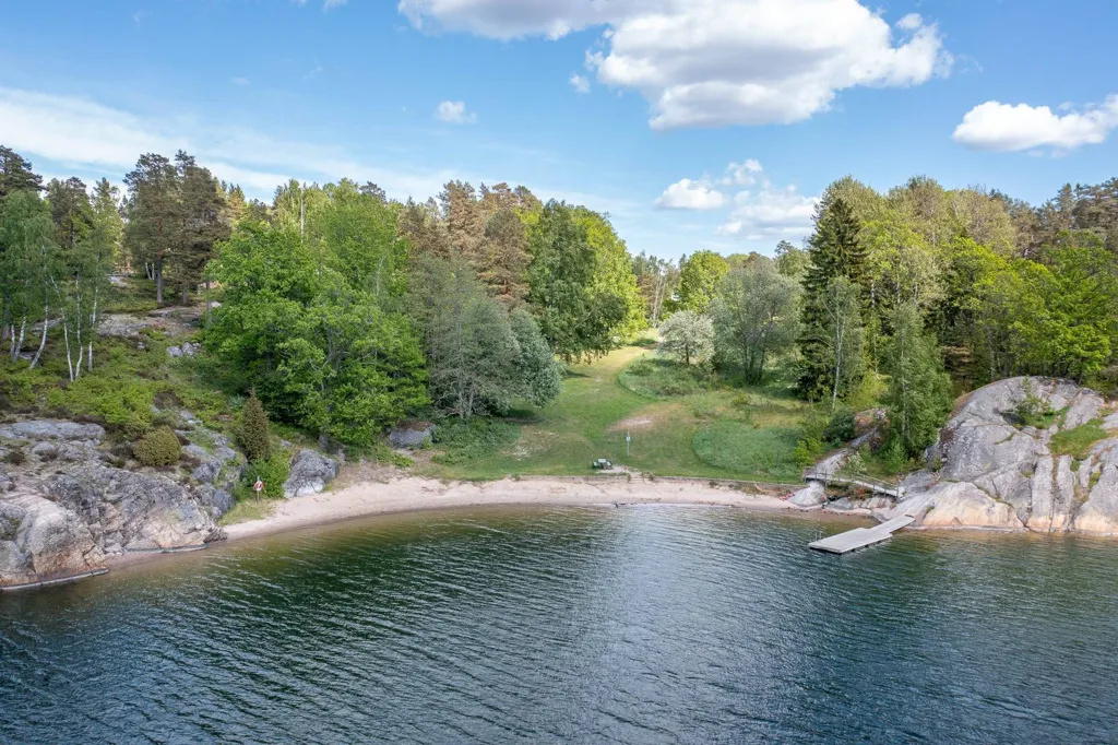 7-toaline maja asukohas Värmdö kommun