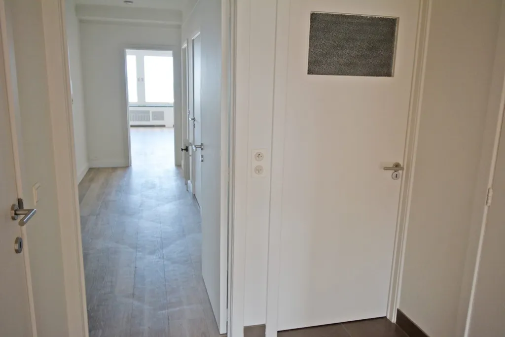 Entrée - Appartement Rénové avec Terrasse à Zeedijk Albertstrand