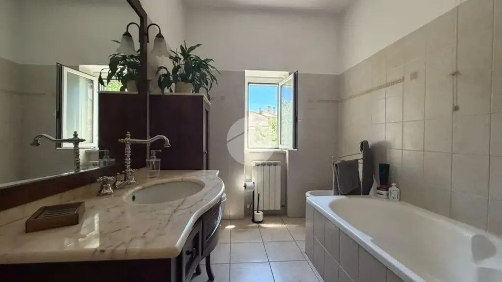 Vannitoad - Rustic Apartment with Balcony in Nerola