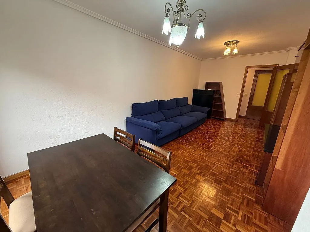 Séjour - Apartment with Terrace and Garage in Gamonal