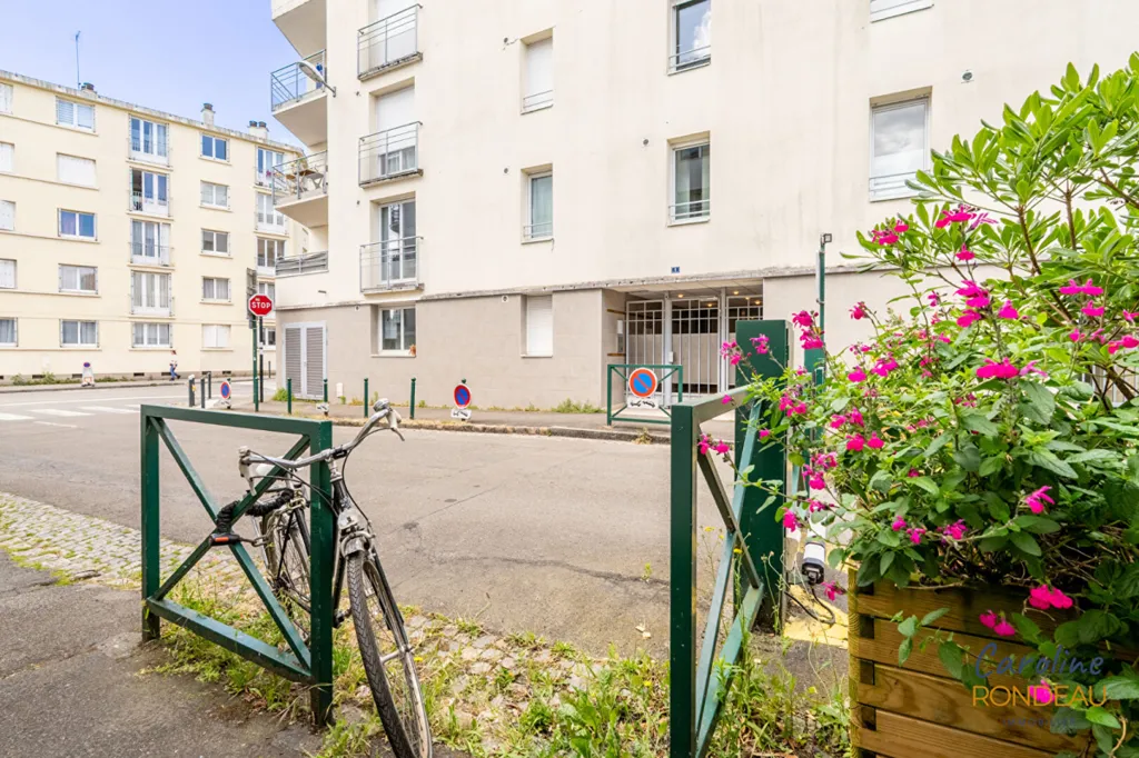 Välivaade - 2-Bedroom Apartment with Balcony in Nantes