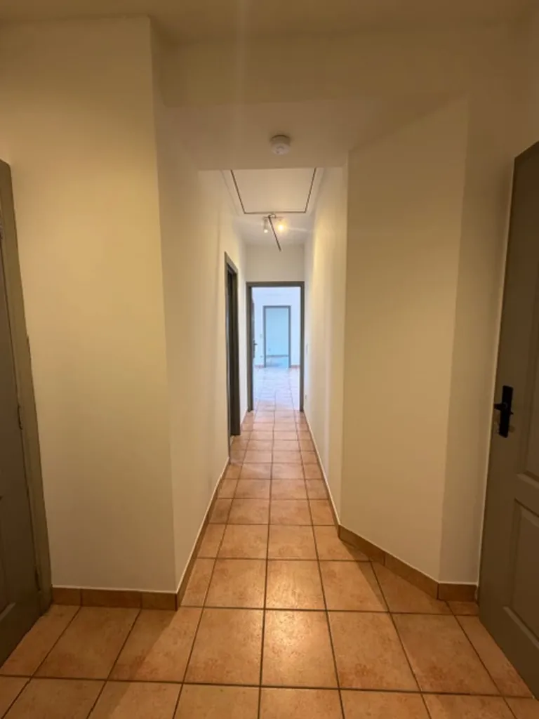 Esik - Spacious Apartment in Marche Centre