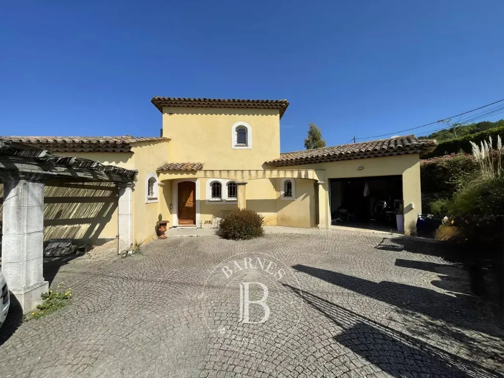 Extérieur - Villa avec Piscine et Vue Colline à Valbonne