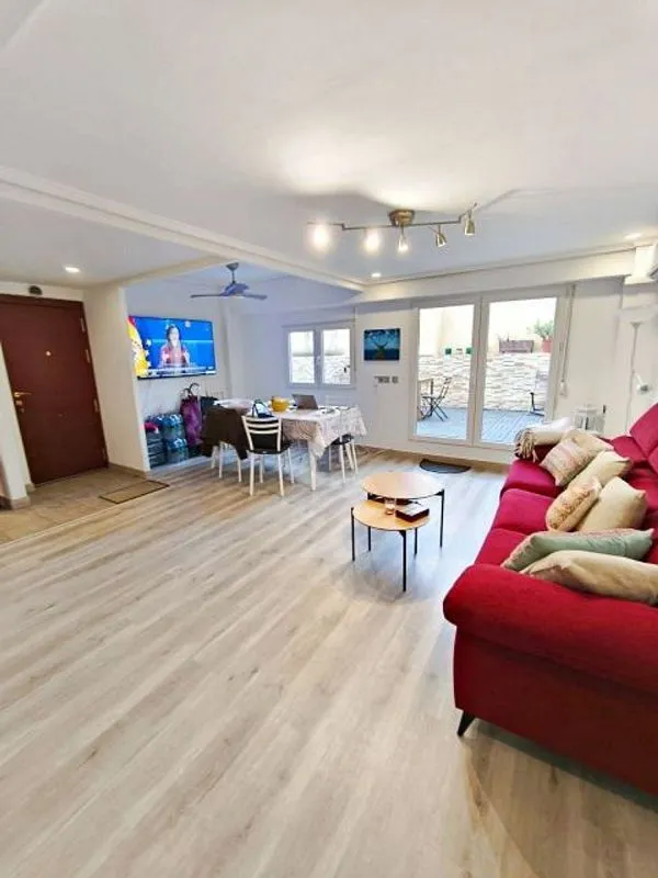 Elutuba - Ample 2-Bedroom Flat with Terrace in Morvedre