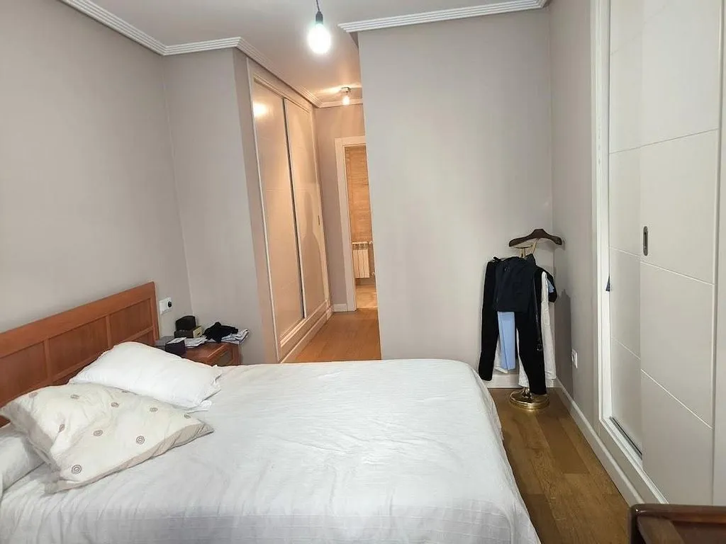 Magamistoad - Apartment with Trunk Space in Auditorio, Oviedo