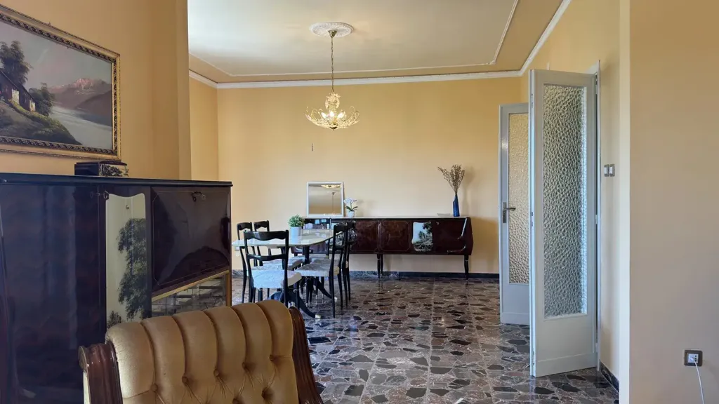 Söögituba - Apartment with Balcony in Cosenza