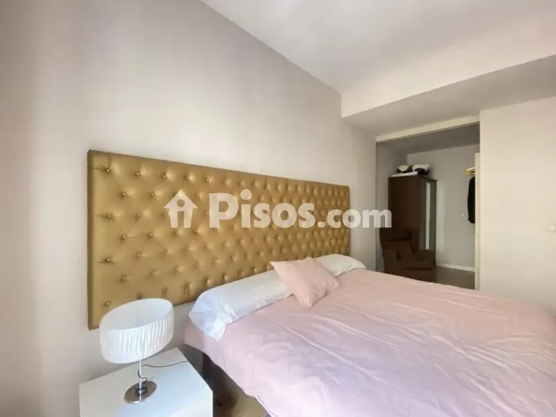 Chambres - Furnished Flat with Terrace in Chamberí