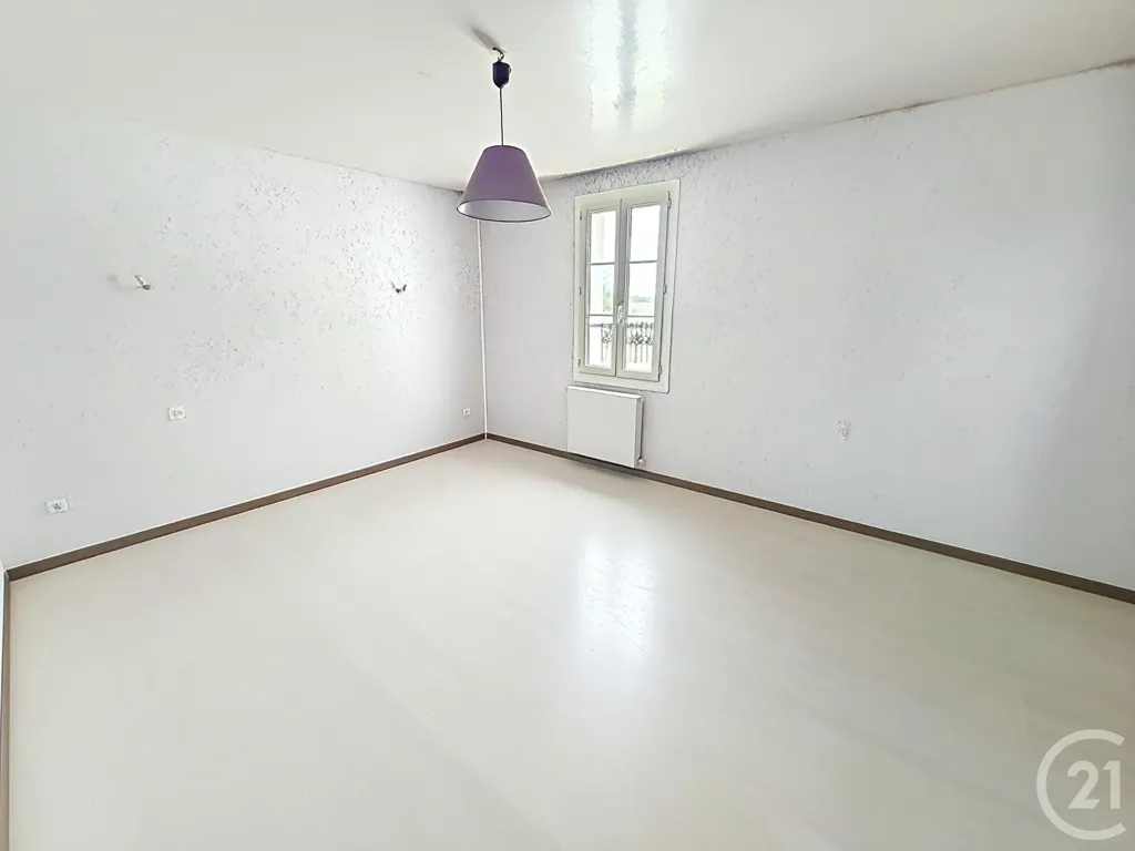 Maison 6 pièces à COSMES