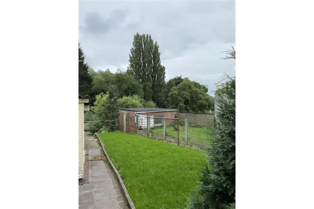 Aed - House with Garden and Attic in Roux
