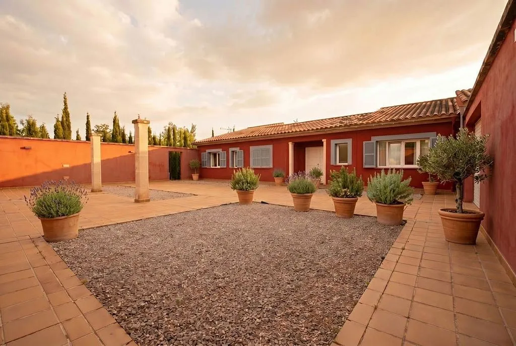 Garden - Single-Storey Villa with Pool in Sa Planera