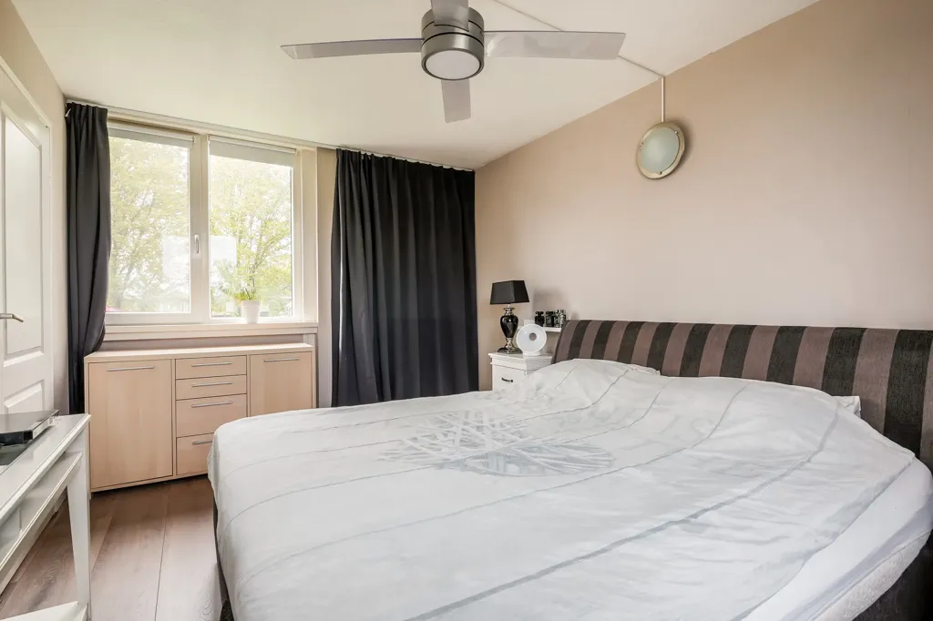 Chambres - Modern Corner House with Solar Panels in Atolwijk