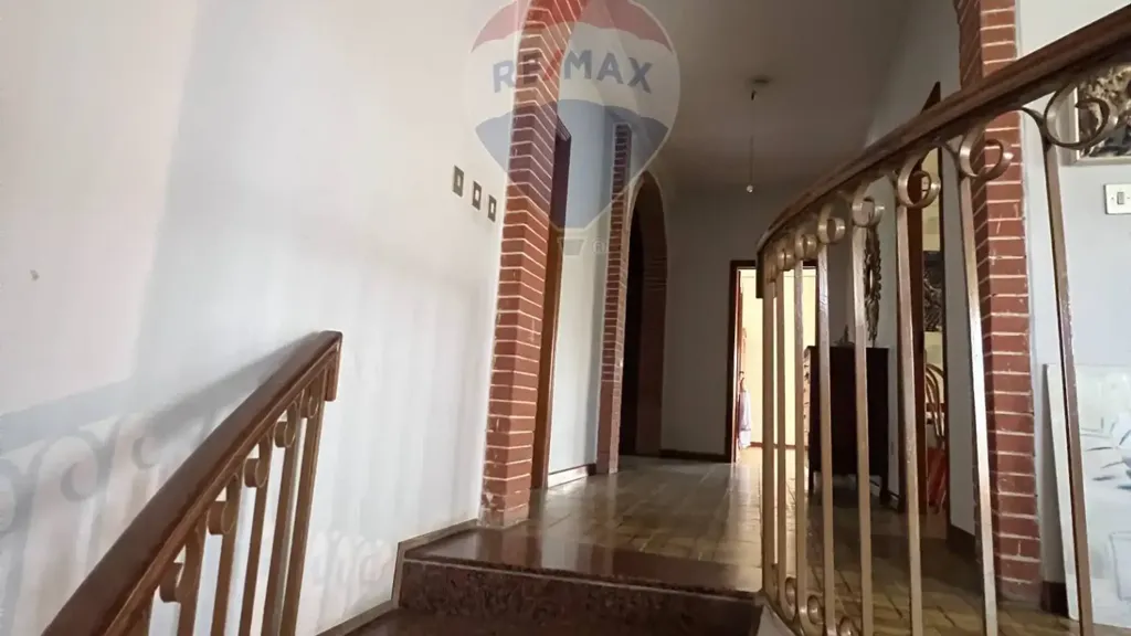 7-room house in IT