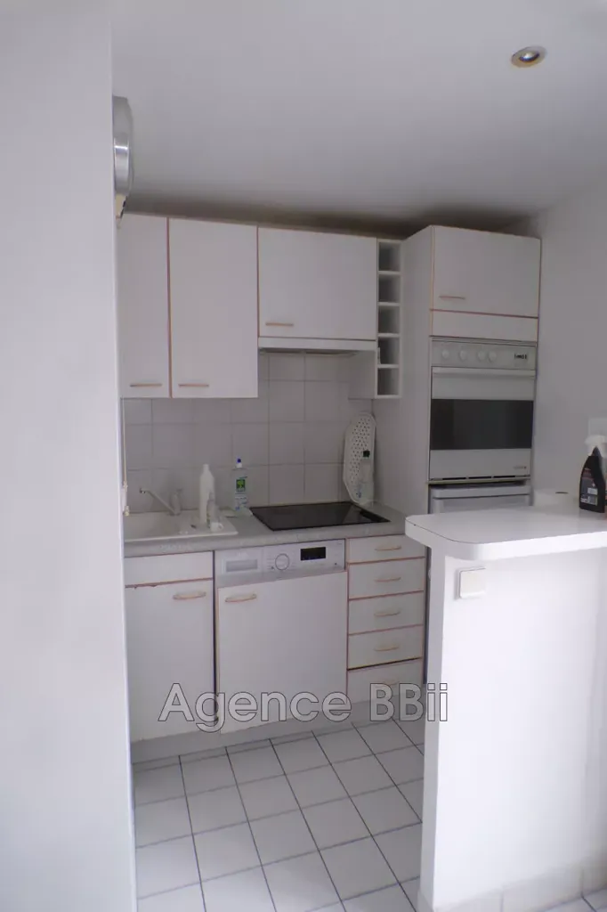 Köök - Paris 2-Bedroom with Balcony and Terrace