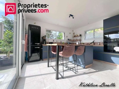 Cuisine - Maison Récemment Construite avec Dépendance à Guérande