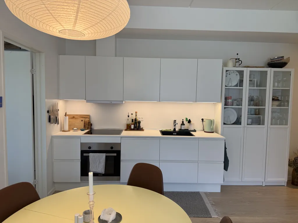 Köök - 4-Bed Apartment with Park View in Aros Åpark