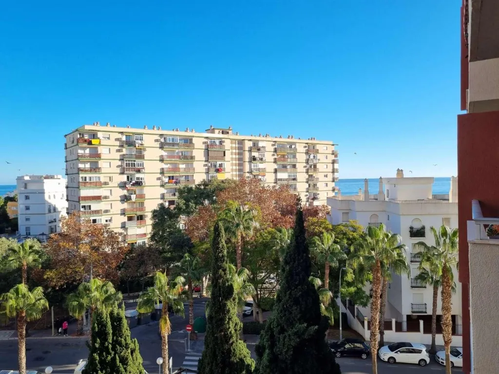 Balcon - Refurbished Studio with Sea View in Benalmádena