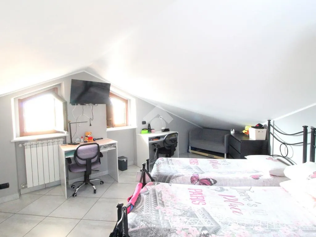 Magamistoad - Penthouse Apartment with Balcony in Pianezza