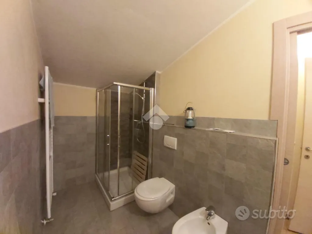 3-room house in IT